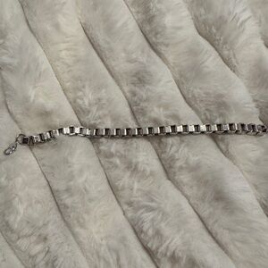 Miranda Frye silver box chain bracelet.